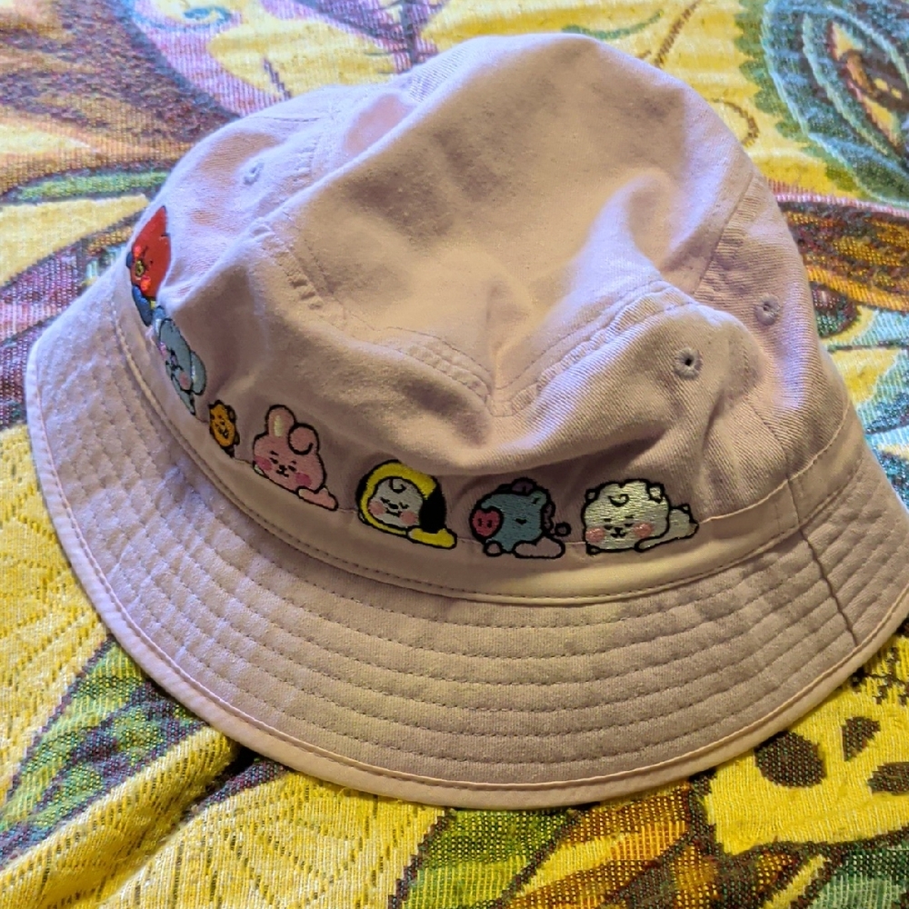 BT21  Bucket Hat